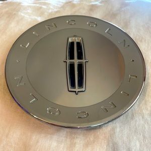 Lincoln MKX CENTER CAP for wheel 2010